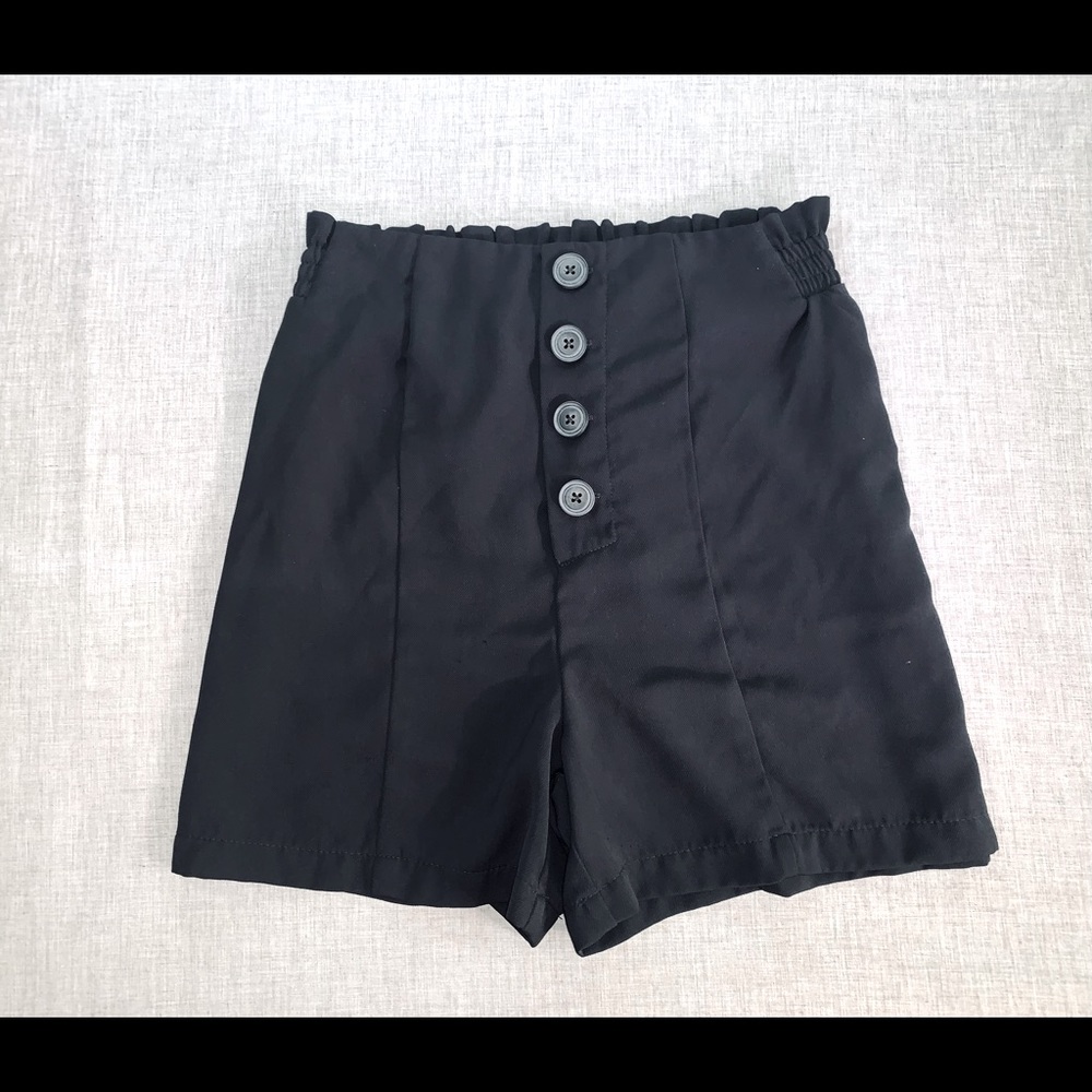 Black High Waisted Button Front Shorts Size Small